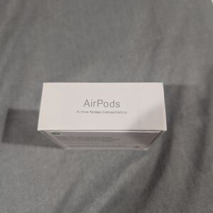 Apple AirPods 4 with Active Noise Cancellation